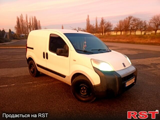 Белый Фиат Fiorino, объемом двигателя 1.2 л и пробегом 294 тыс. км за 3800 $, фото 1 на Automoto.ua