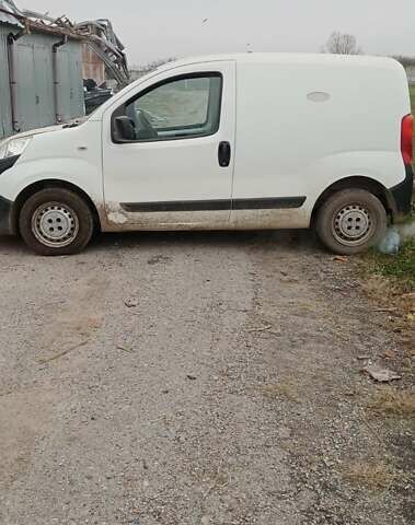 Белый Фиат Fiorino, объемом двигателя 1.37 л и пробегом 179 тыс. км за 5500 $, фото 1 на Automoto.ua