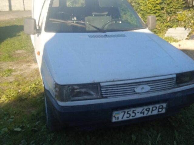 Белый Фиат Fiorino, объемом двигателя 1 л и пробегом 300 тыс. км за 364 $, фото 1 на Automoto.ua