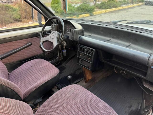 Білий Фіат Fiorino, об'ємом двигуна 1.2 л та пробігом 300 тис. км за 951 $, фото 1 на Automoto.ua