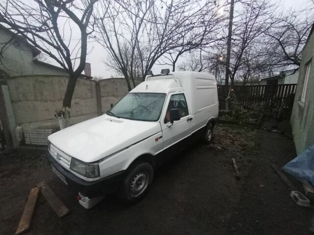Білий Фіат Fiorino, об'ємом двигуна 1 л та пробігом 300 тис. км за 700 $, фото 1 на Automoto.ua