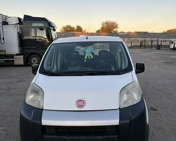 Белый Фиат Fiorino, объемом двигателя 1.4 л и пробегом 253 тыс. км за 3700 $, фото 1 на Automoto.ua