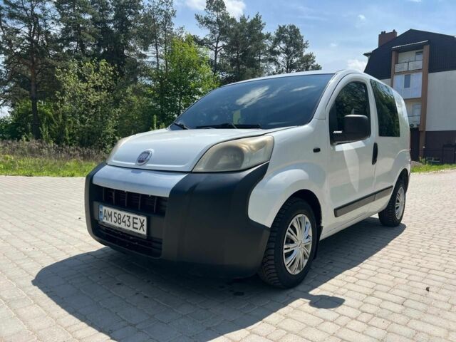 Белый Фиат Fiorino, объемом двигателя 1.2 л и пробегом 245 тыс. км за 5000 $, фото 1 на Automoto.ua