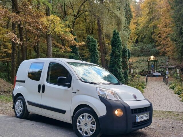 Белый Фиат Fiorino, объемом двигателя 1.2 л и пробегом 259 тыс. км за 4300 $, фото 1 на Automoto.ua