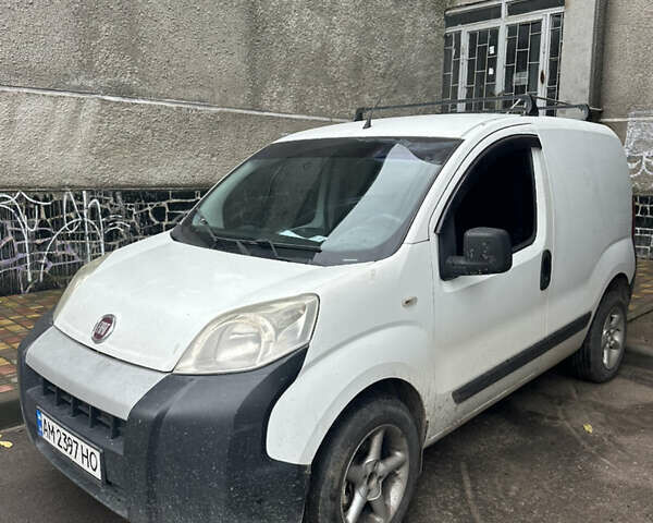 Фиат Fiorino 2013 в Житомире на Automoto.ua Белый Фиат Fiorino, объемом двигателя 1.2 л и пробегом 320 тыс. км за 3200 $, фото 1 на Automoto.ua
