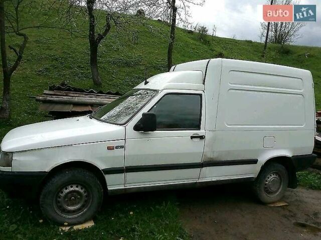 Білий Фіат Fiorino, об'ємом двигуна 0 л та пробігом 222 тис. км за 800 $, фото 1 на Automoto.ua