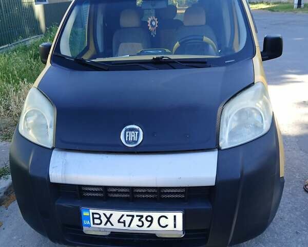 Желтый Фиат Fiorino, объемом двигателя 1.25 л и пробегом 212 тыс. км за 3300 $, фото 1 на Automoto.ua