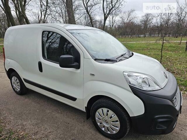 Белый Фиат Fiorino груз., объемом двигателя 1.4 л и пробегом 71 тыс. км за 6500 $, фото 1 на Automoto.ua