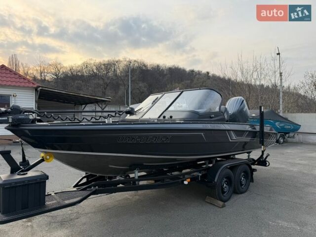 Серый Финвал Fish Pro, объемом двигателя 0 л и пробегом 0 тыс. км за 75500 $, фото 1 на Automoto.ua