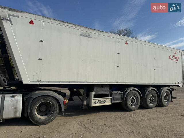 Белый Флигл SDS, объемом двигателя 0 л и пробегом 100 тыс. км за 30000 $, фото 1 на Automoto.ua