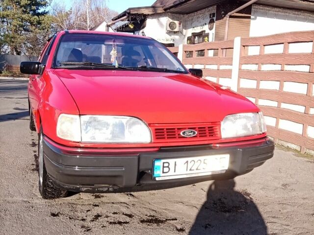 Красный Форд Аэростар, объемом двигателя 1.6 л и пробегом 400 тыс. км за 1100 $, фото 1 на Automoto.ua