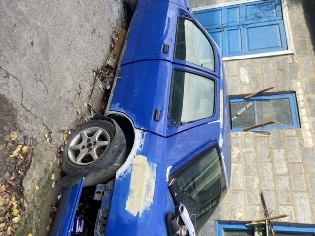 Синий Форд Аэростар, объемом двигателя 2 л и пробегом 300 тыс. км за 500 $, фото 1 на Automoto.ua