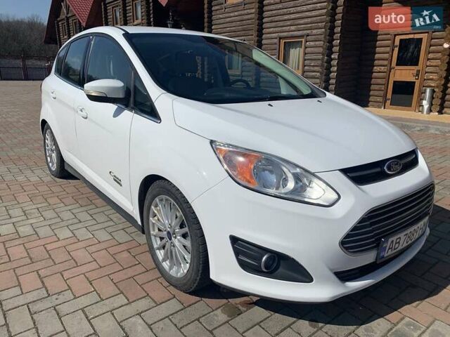 Белый Форд Си-Макс, объемом двигателя 2 л и пробегом 133 тыс. км за 11500 $, фото 1 на Automoto.ua