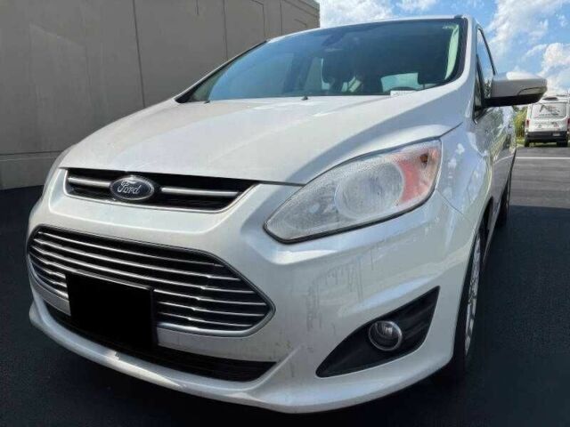 Білий Форд Сі-Макс, об'ємом двигуна 2 л та пробігом 125 тис. км за 5600 $, фото 1 на Automoto.ua