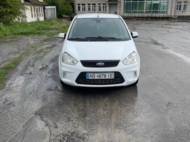 Белый Форд Си-Макс, объемом двигателя 1.6 л и пробегом 330 тыс. км за 5000 $, фото 1 на Automoto.ua