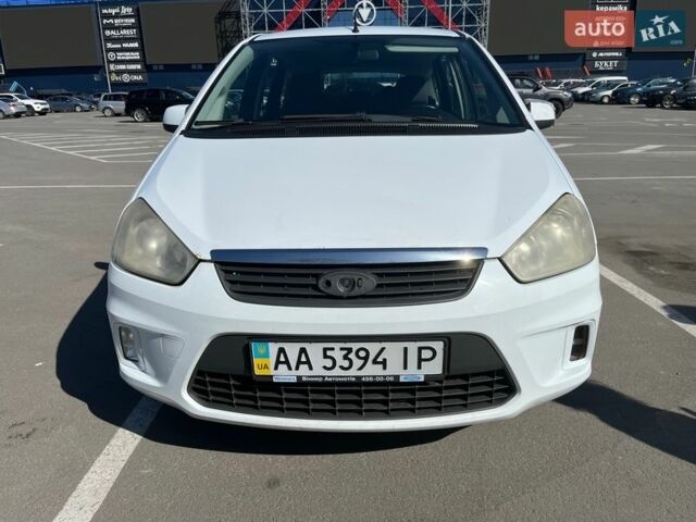Белый Форд Си-Макс, объемом двигателя 1.6 л и пробегом 277 тыс. км за 5700 $, фото 1 на Automoto.ua