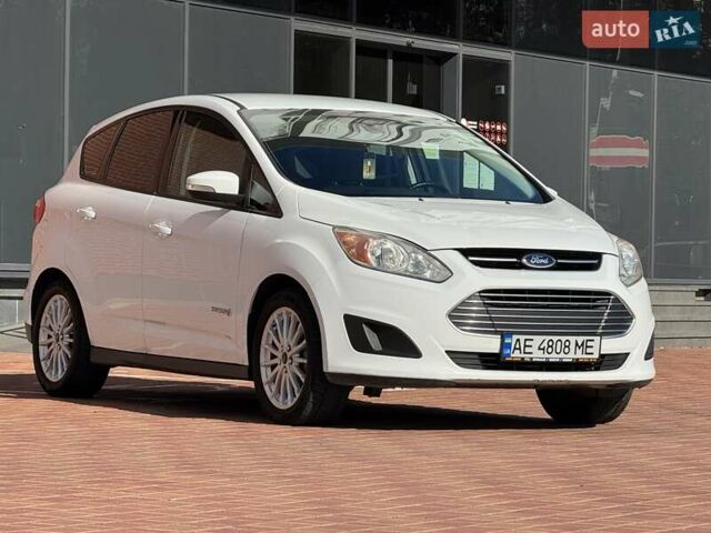 Белый Форд Си-Макс, объемом двигателя 2 л и пробегом 232 тыс. км за 8700 $, фото 1 на Automoto.ua