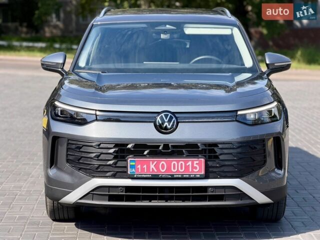 Белый Форд Си-Макс, объемом двигателя 2 л и пробегом 225 тыс. км за 8000 $, фото 1 на Automoto.ua