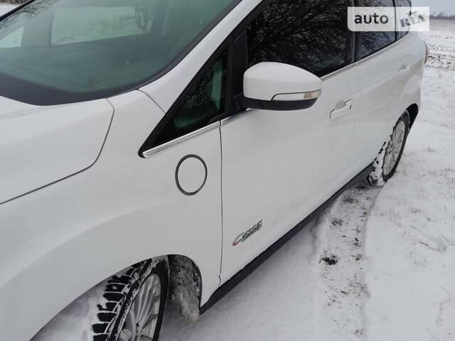 Белый Форд Си-Макс, объемом двигателя 2 л и пробегом 265 тыс. км за 8900 $, фото 1 на Automoto.ua