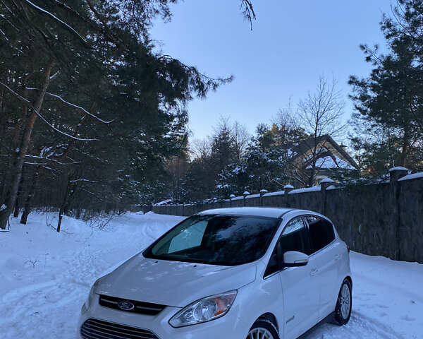 Белый Форд Си-Макс, объемом двигателя 2 л и пробегом 117 тыс. км за 11500 $, фото 1 на Automoto.ua