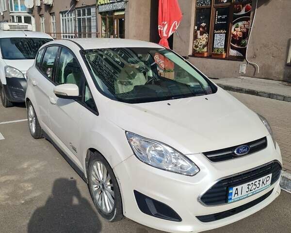 Белый Форд Си-Макс, объемом двигателя 2 л и пробегом 81 тыс. км за 12900 $, фото 1 на Automoto.ua