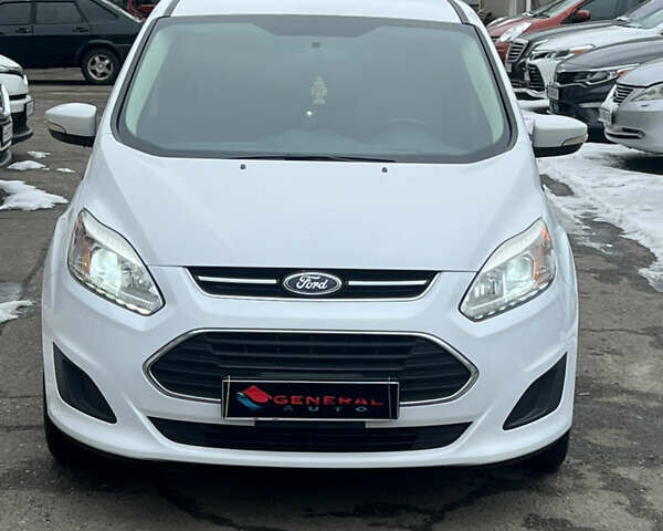 Белый Форд Си-Макс, объемом двигателя 2 л и пробегом 237 тыс. км за 13500 $, фото 1 на Automoto.ua