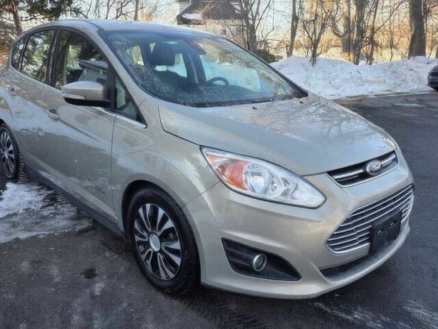 Белый Форд Си-Макс, объемом двигателя 2 л и пробегом 80 тыс. км за 1450 $, фото 1 на Automoto.ua