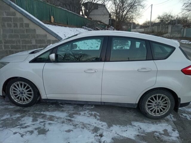 Белый Форд Си-Макс, объемом двигателя 2 л и пробегом 210 тыс. км за 10000 $, фото 1 на Automoto.ua