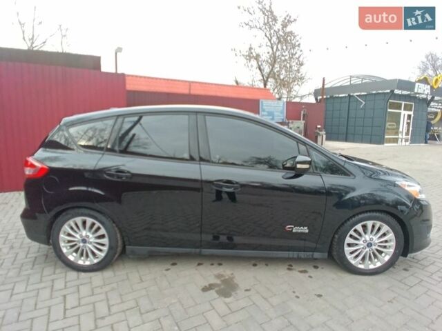 Черный Форд Си-Макс, объемом двигателя 2 л и пробегом 148 тыс. км за 12599 $, фото 1 на Automoto.ua