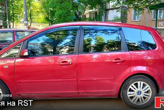 Красный Форд Си-Макс, объемом двигателя 1.8 л и пробегом 354 тыс. км за 5000 $, фото 1 на Automoto.ua