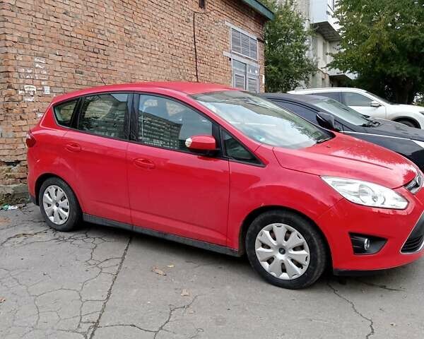 Красный Форд Си-Макс, объемом двигателя 1.56 л и пробегом 192 тыс. км за 10000 $, фото 1 на Automoto.ua