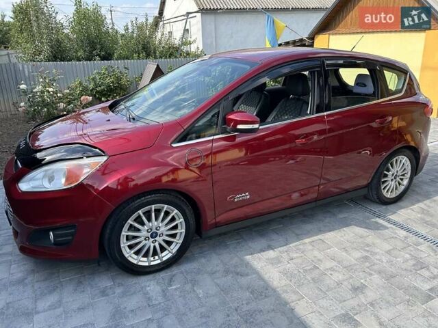 Красный Форд Си-Макс, объемом двигателя 2 л и пробегом 195 тыс. км за 10750 $, фото 1 на Automoto.ua