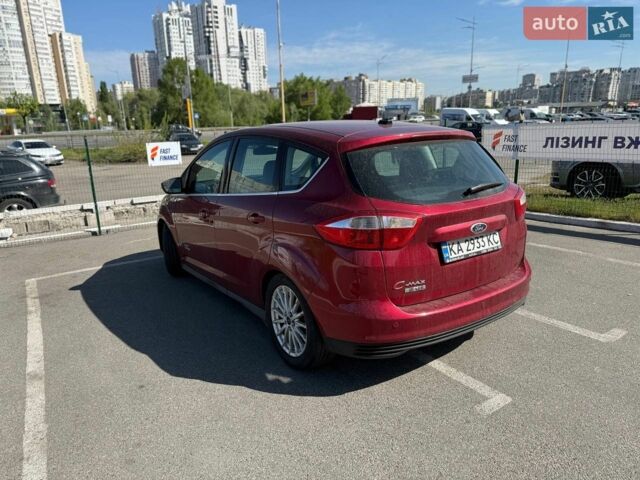 Красный Форд Си-Макс, объемом двигателя 2 л и пробегом 201 тыс. км за 9500 $, фото 1 на Automoto.ua