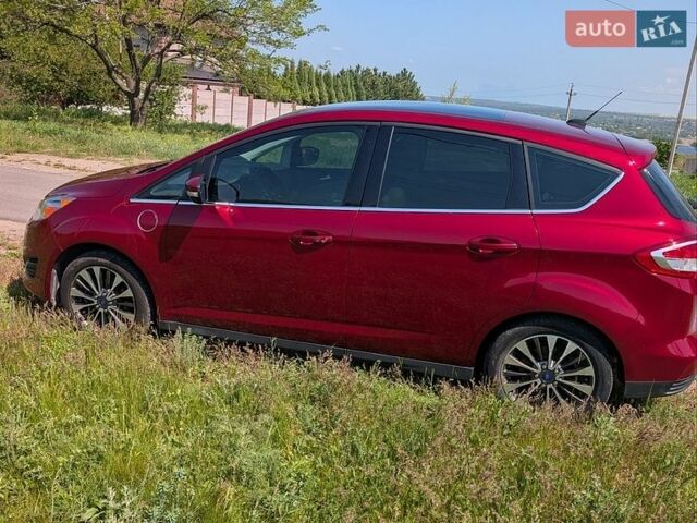 Красный Форд Си-Макс, объемом двигателя 2 л и пробегом 140 тыс. км за 13700 $, фото 1 на Automoto.ua