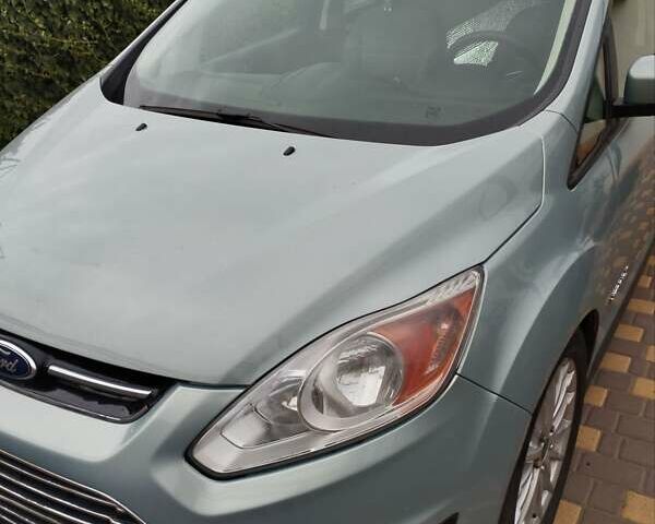 Форд Си-Макс, объемом двигателя 2 л и пробегом 883 тыс. км за 10000 $, фото 1 на Automoto.ua