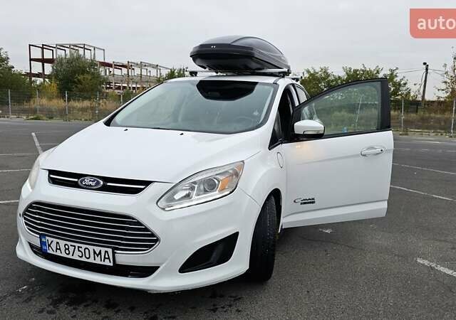 Форд Си-Макс, объемом двигателя 2 л и пробегом 140 тыс. км за 13400 $, фото 1 на Automoto.ua