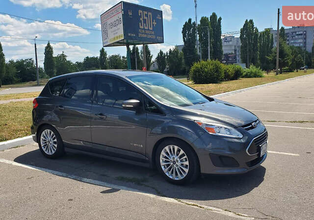 Форд Си-Макс, объемом двигателя 2 л и пробегом 190 тыс. км за 13500 $, фото 1 на Automoto.ua