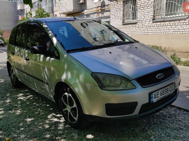 Серый Форд Си-Макс, объемом двигателя 1.6 л и пробегом 143 тыс. км за 4200 $, фото 1 на Automoto.ua