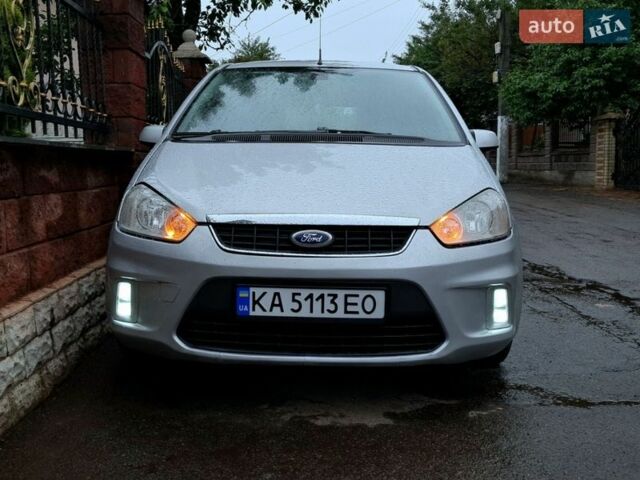 Серый Форд Си-Макс, объемом двигателя 2 л и пробегом 227 тыс. км за 6300 $, фото 1 на Automoto.ua