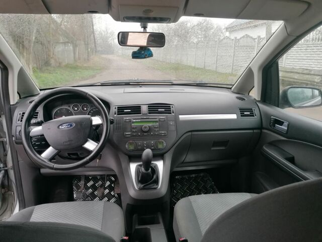 Серый Форд Си-Макс, объемом двигателя 2 л и пробегом 220 тыс. км за 2950 $, фото 1 на Automoto.ua