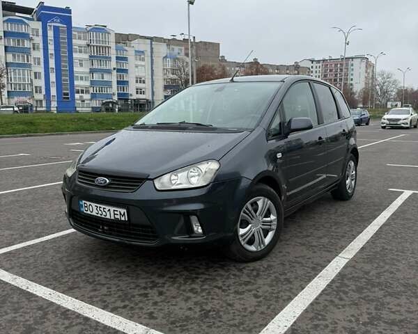 Серый Форд Си-Макс, объемом двигателя 2 л и пробегом 245 тыс. км за 5500 $, фото 1 на Automoto.ua