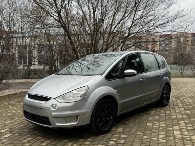 Сірий Форд Сі-Макс, об'ємом двигуна 1.8 л та пробігом 400 тис. км за 3400 $, фото 1 на Automoto.ua