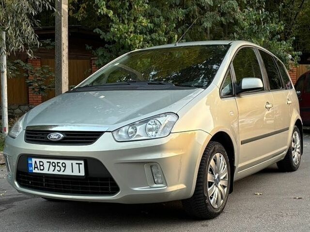 Серый Форд Си-Макс, объемом двигателя 1.8 л и пробегом 265 тыс. км за 5600 $, фото 1 на Automoto.ua