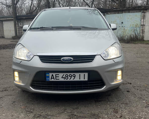 Серый Форд Си-Макс, объемом двигателя 1.56 л и пробегом 130 тыс. км за 5450 $, фото 1 на Automoto.ua