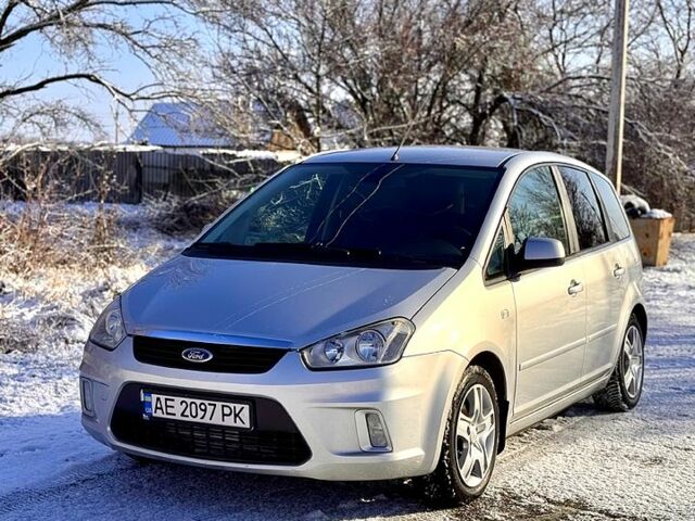 Серый Форд Си-Макс, объемом двигателя 1.6 л и пробегом 225 тыс. км за 5950 $, фото 1 на Automoto.ua