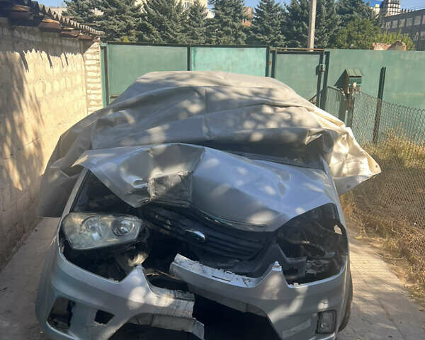 Сірий Форд Сі-Макс, об'ємом двигуна 1.6 л та пробігом 235 тис. км за 2100 $, фото 1 на Automoto.ua