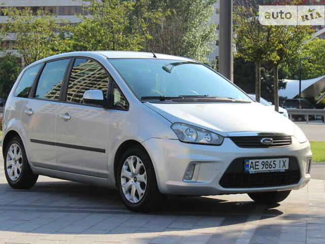 Серый Форд Си-Макс, объемом двигателя 1.6 л и пробегом 150 тыс. км за 7500 $, фото 1 на Automoto.ua