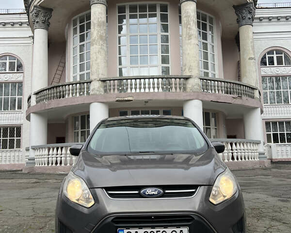 Серый Форд Си-Макс, объемом двигателя 1.6 л и пробегом 138 тыс. км за 9300 $, фото 1 на Automoto.ua