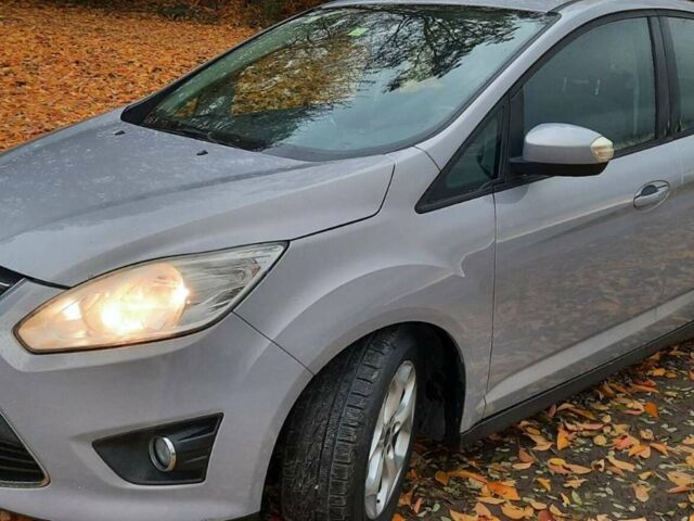 Сірий Форд Сі-Макс, об'ємом двигуна 1.56 л та пробігом 242 тис. км за 8300 $, фото 1 на Automoto.ua