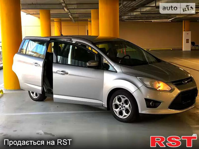 Серый Форд Си-Макс, объемом двигателя 1.6 л и пробегом 182 тыс. км за 9200 $, фото 1 на Automoto.ua